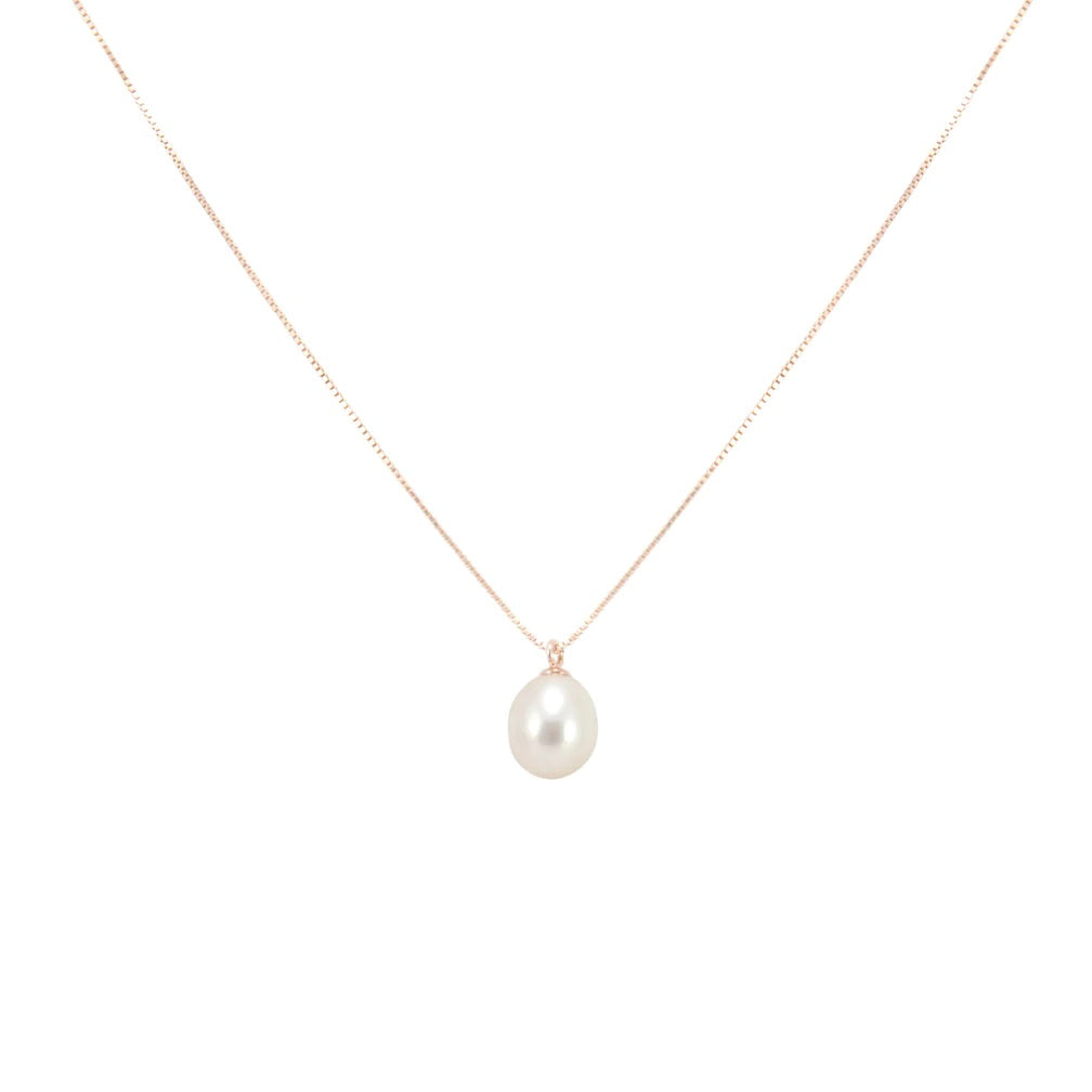 White freshwater pearl pendant on rose gold  box link chain